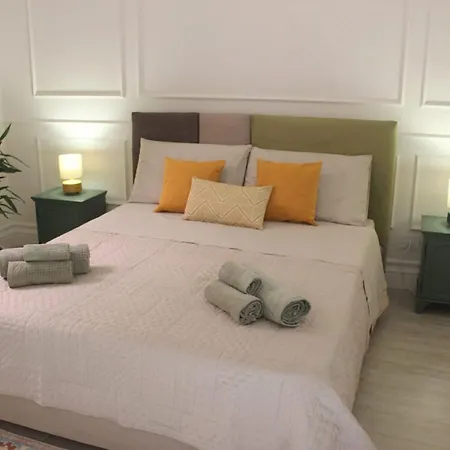 Daire Pecla Ortigia Siraküza