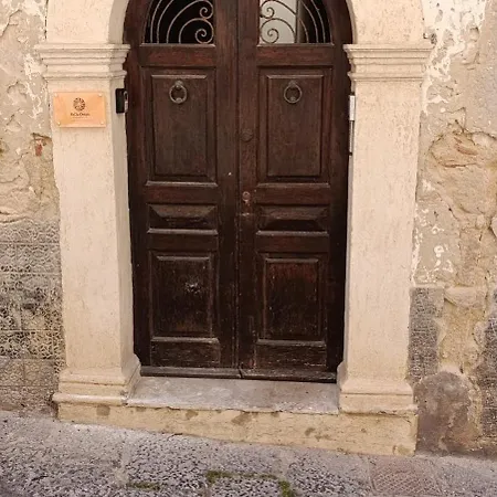 Pecla Ortigia Syracuse