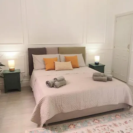 Pecla Ortigia Syracuse